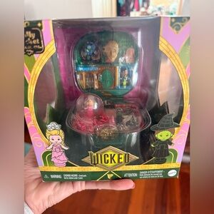 Wicked Polly Pocket BNNU